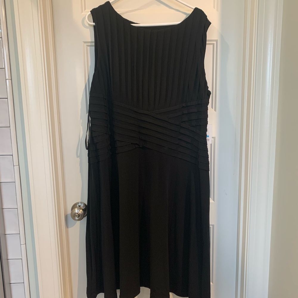 Calvin Klein Ruched Sleeveless Dress